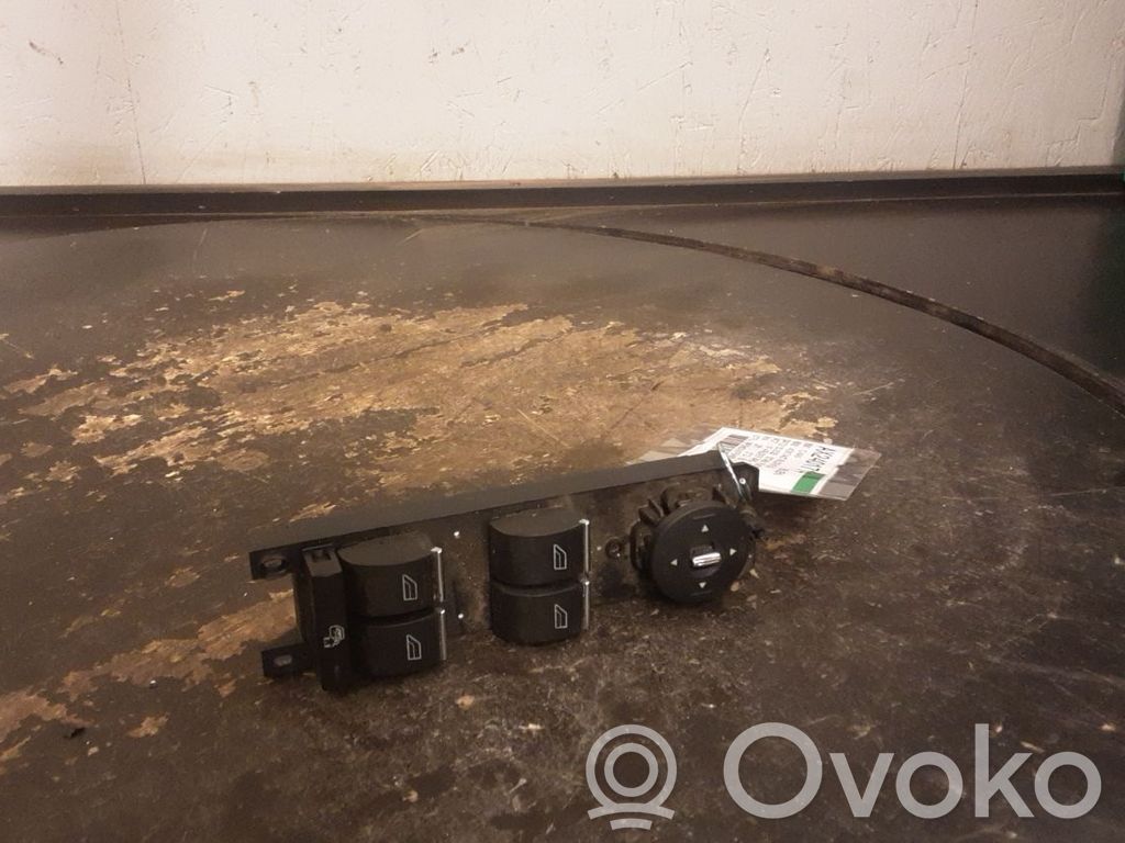 Ford Grand C-MAX Electric window control switch 