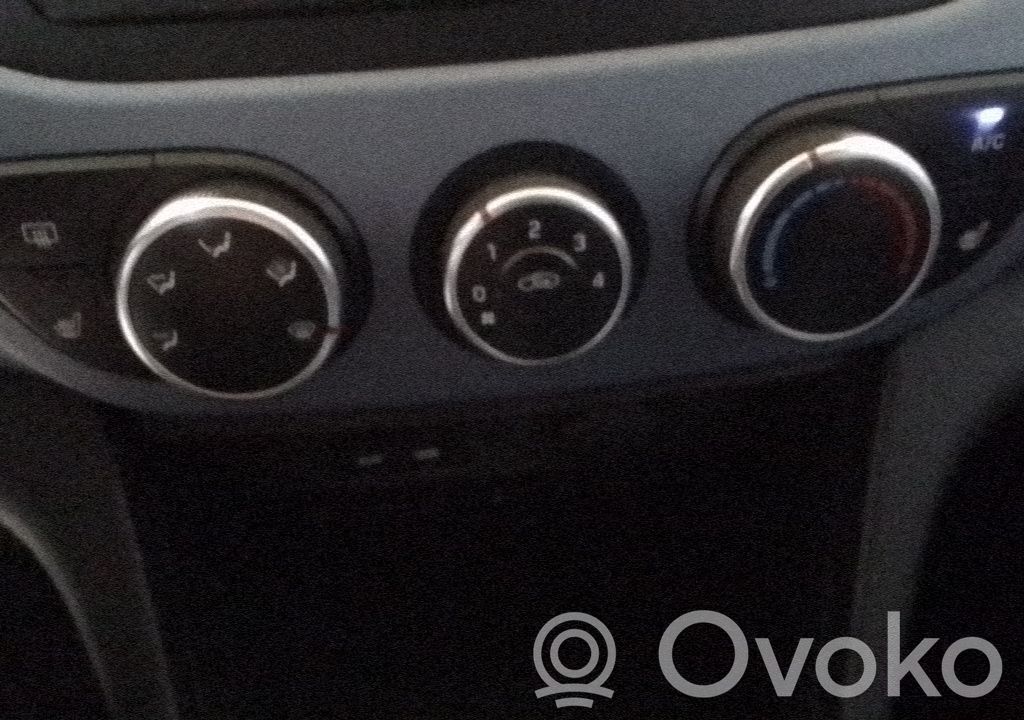 Hyundai i10 Panel klimatyzacji 
