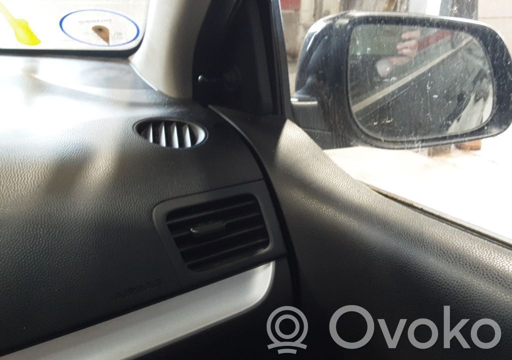 KIA Picanto Центральная воздушная решётка 