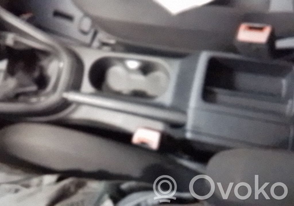 Volkswagen Caddy Tunel środkowy 