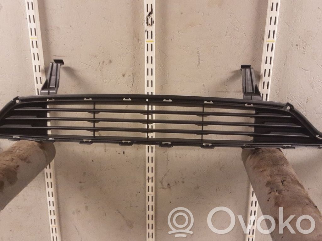 Opel Karl Atrapa chłodnicy / Grill 