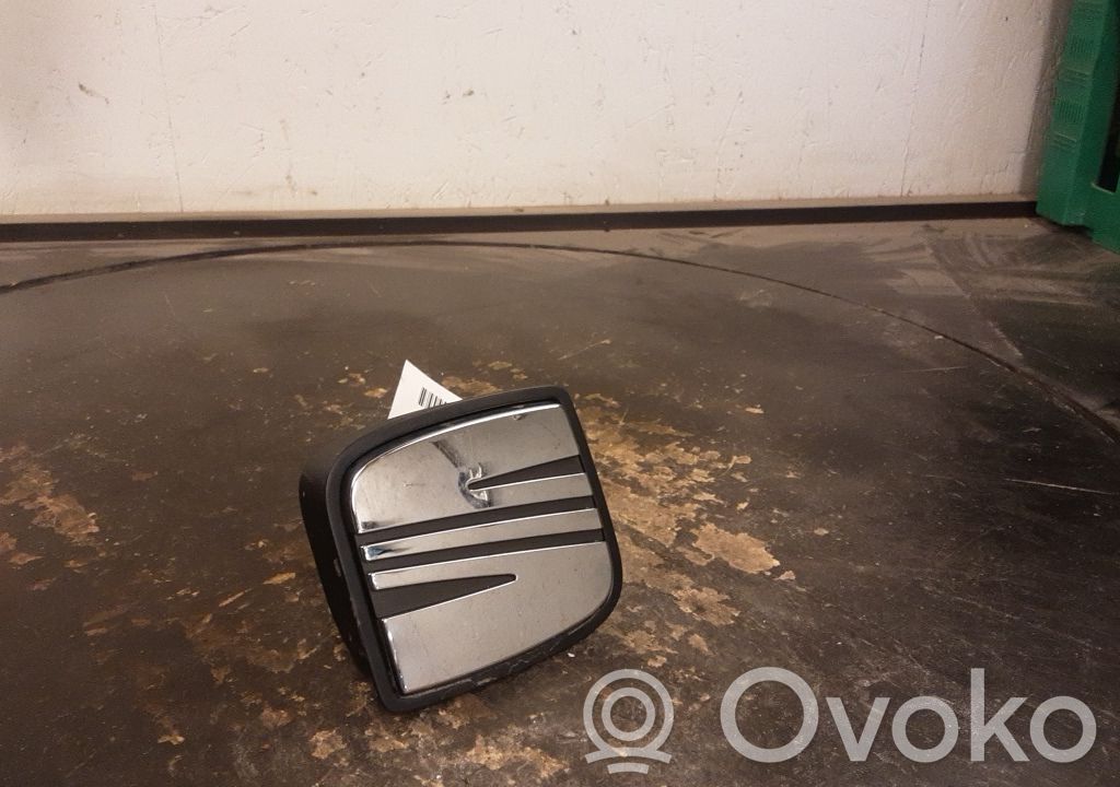 Etuoven ulkokahva   5P0827565C