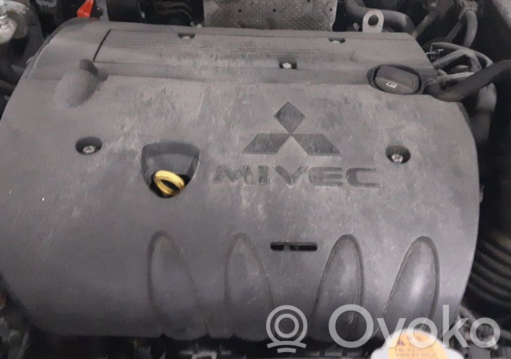 Engine cover (trim)   1003A158