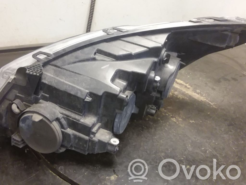 Ford Transit Custom Headlight/headlamp 