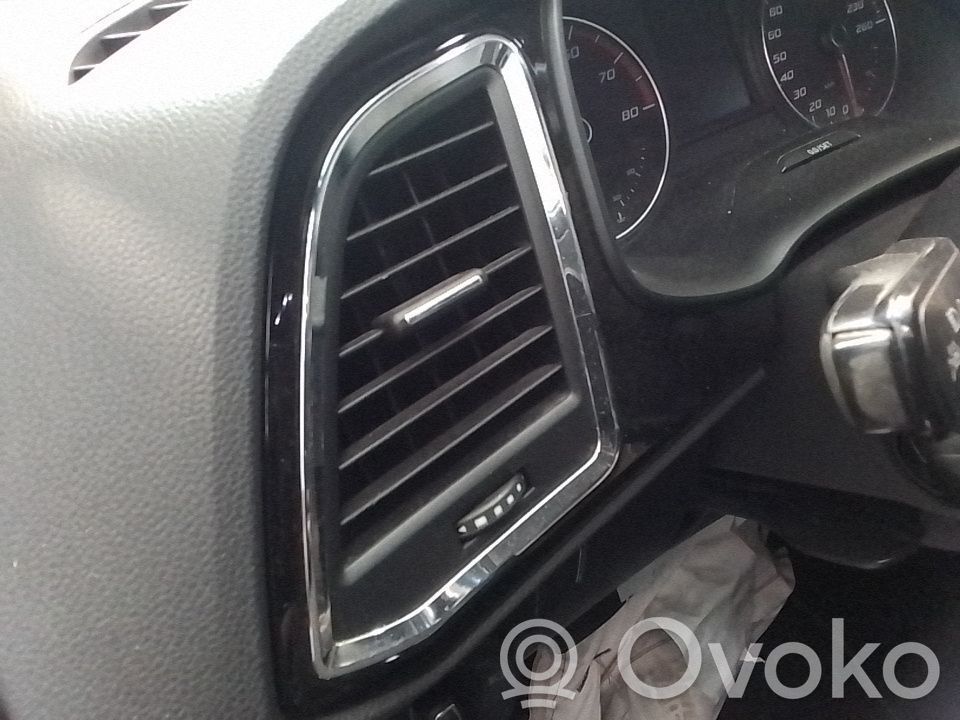 Seat Ateca Rejilla de ventilación central del panel 