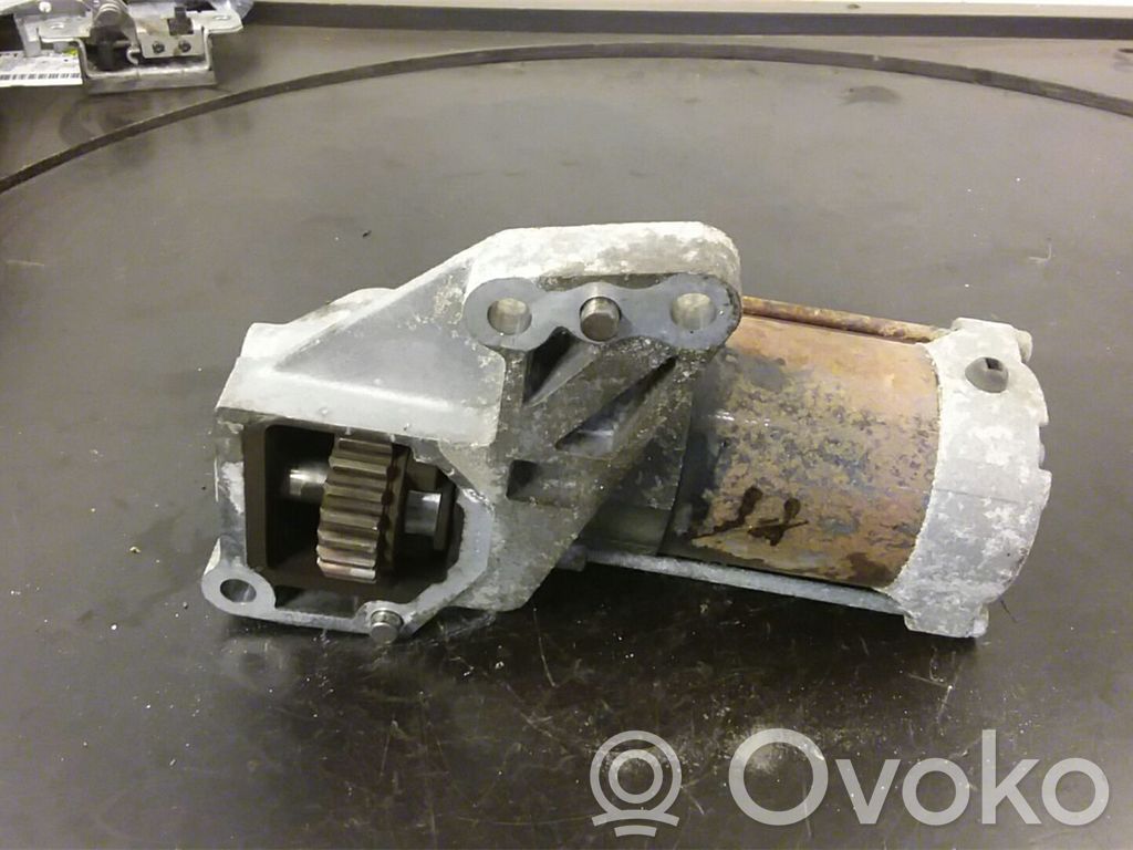 Mitsubishi Grandis Motor de arranque 