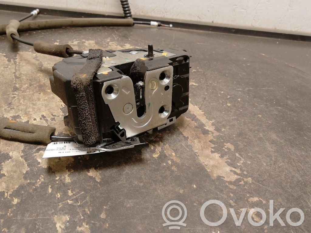 Central locking motor   825013VV0A