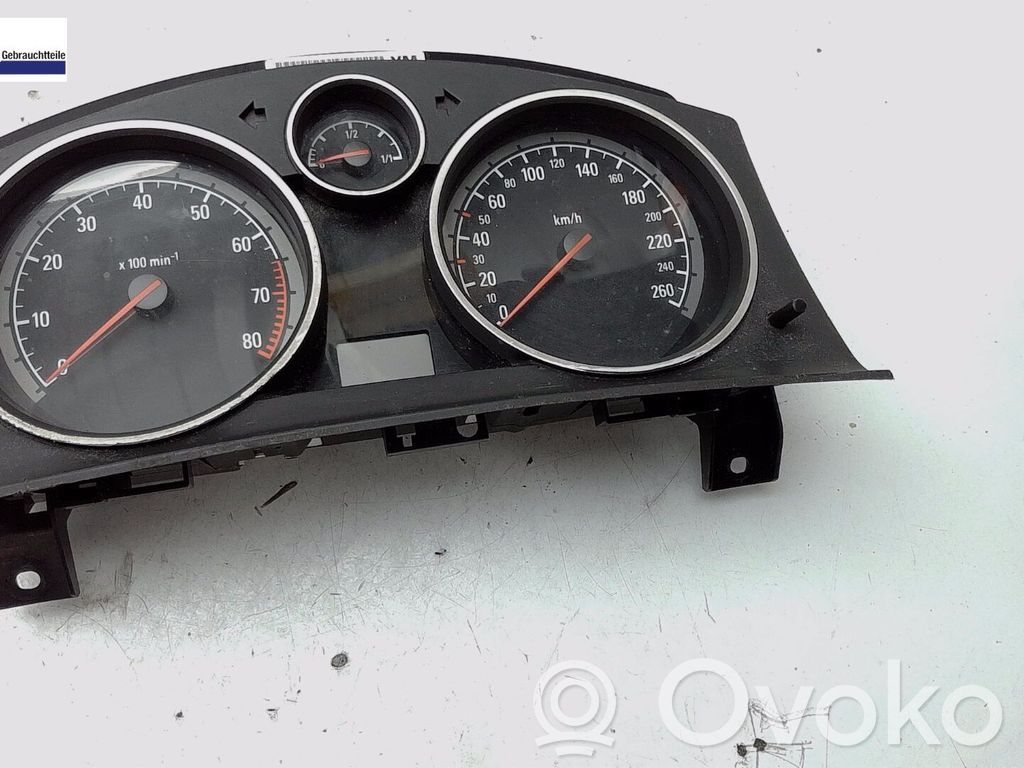 Opel Zafira B Tachometer 