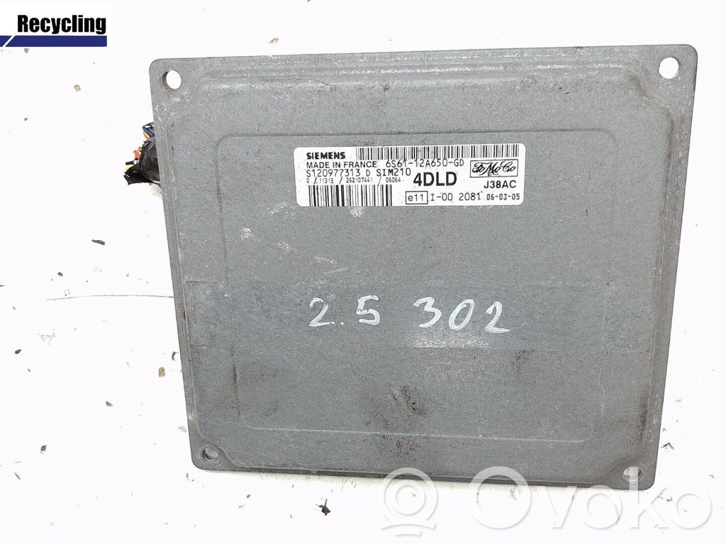 Mazda 2 Engine control unit/module 
