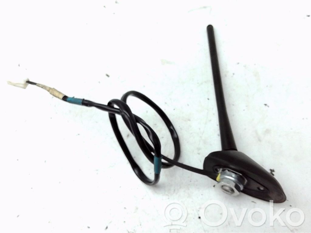 Toyota Yaris Antena radiowa 