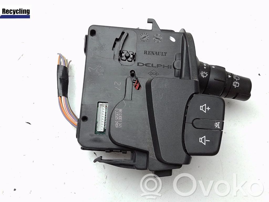 Renault Clio III Wiper control stalk 
