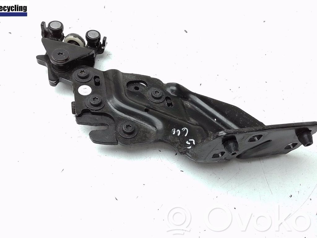 Sliding door upper roller guide/hinge   1903535,1810663