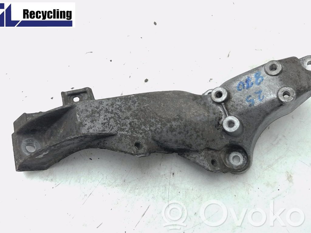 Engine mounting bracket   11811137015