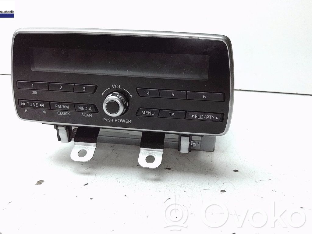 Mazda 2 Radio/CD/DVD/GPS head unit 