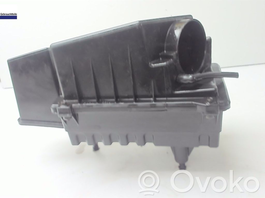 Ford Focus Air filter box 