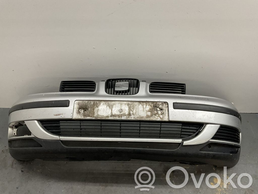 Seat Leon (1M) Front bumper 