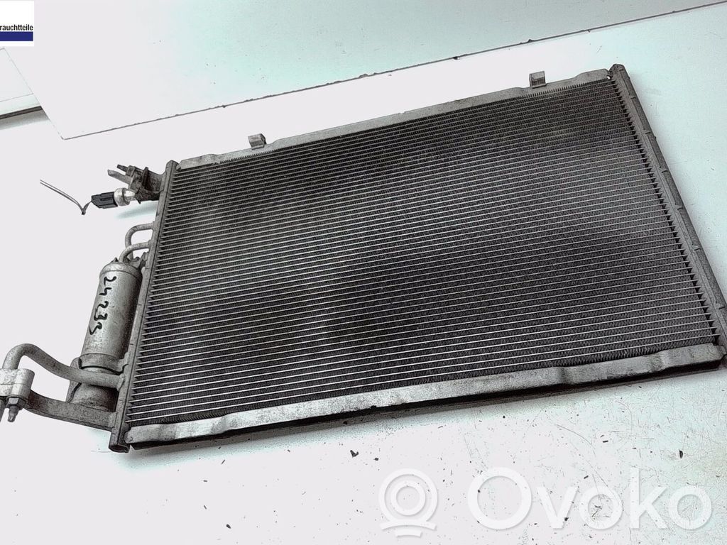 Ford Fiesta Skraplacz / Chłodnica klimatyzacji 