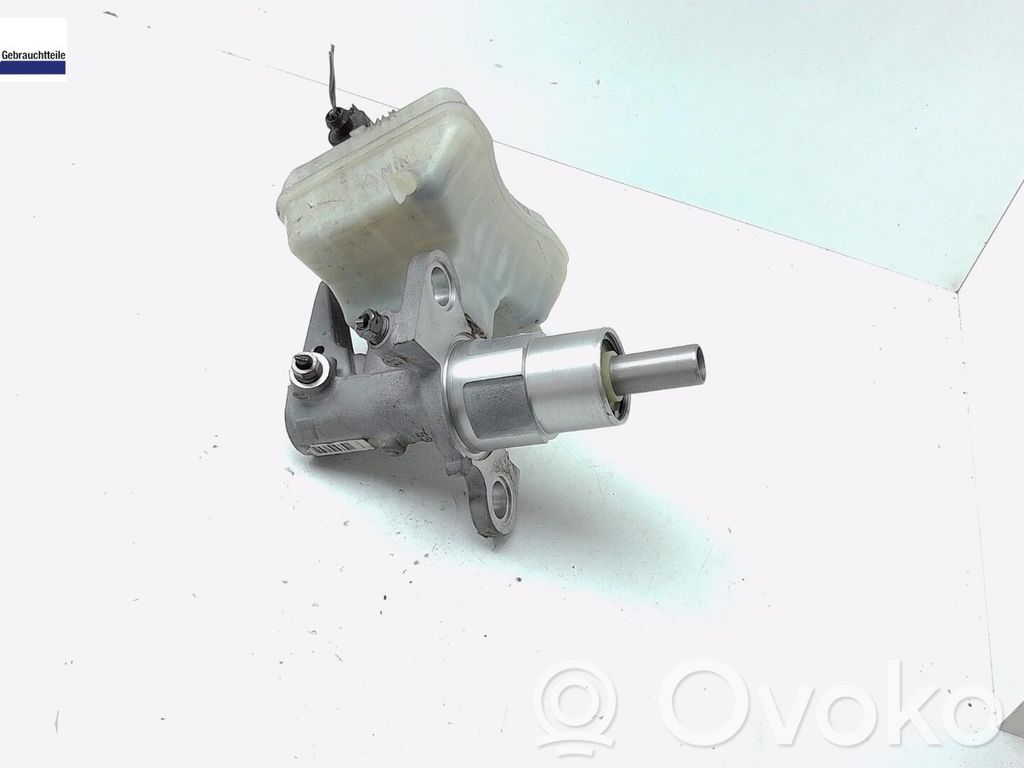 Audi A4 S4 B8 8K Pääjarrusylinteri 