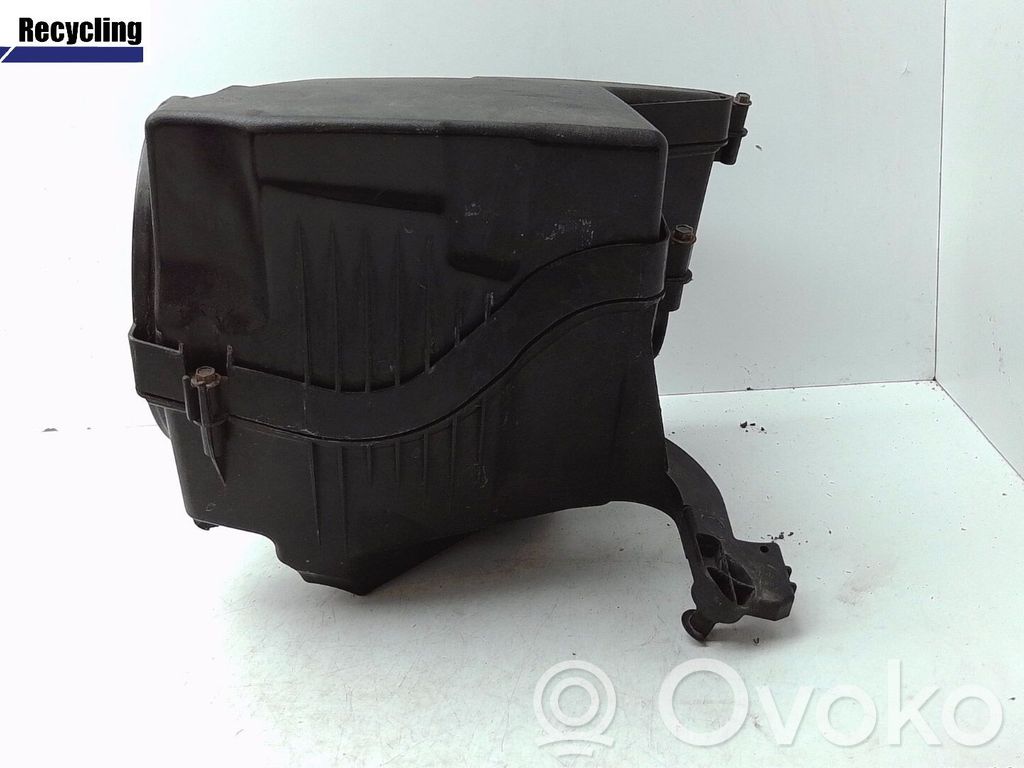 Ford Focus Air filter box 
