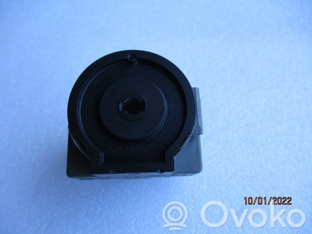 Other switches/knobs/shifts   1346664,98AB11572BG