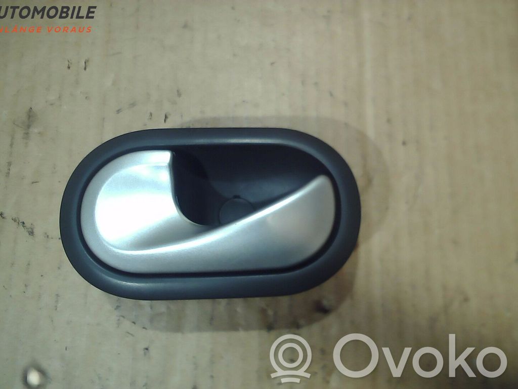 Renault Clio III Front door interior handle 