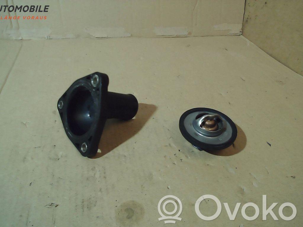 Nissan Micra Thermostat/thermostat housing 