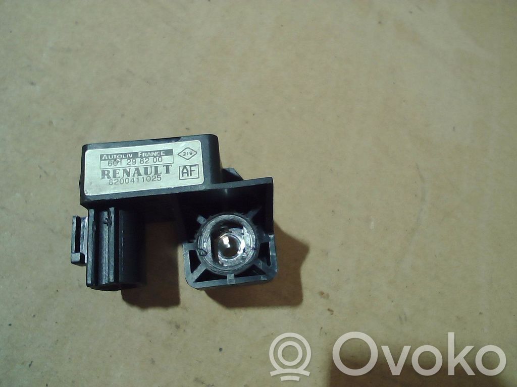 Airbagsensor Crashsensor Drucksensor   8200682396