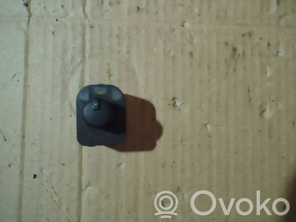 Audi A4 S4 B6 8E 8H Electric window control switch 