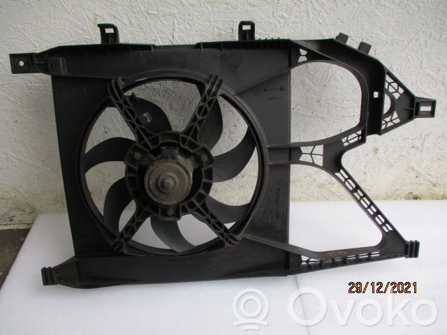 Opel Corsa C Elektryczny wentylator chłodnicy 