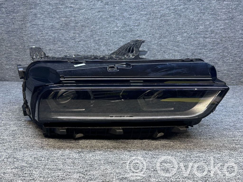 BMW 7 G70 Phare frontale 