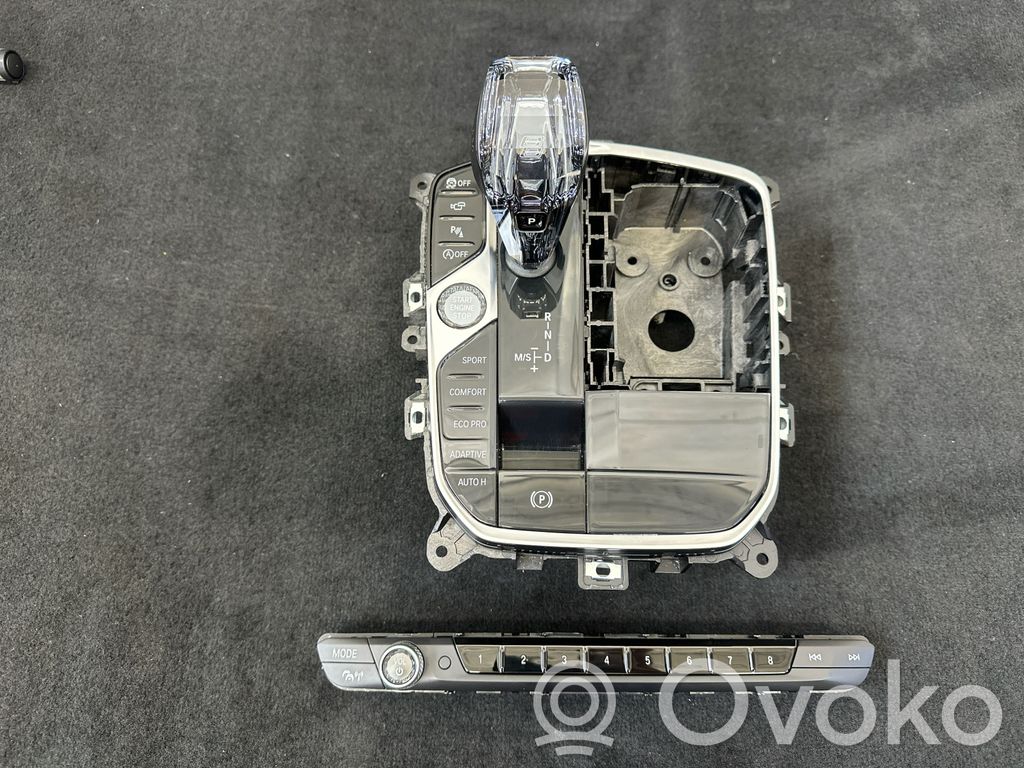 BMW 8 G16 Head unit multimedia control 