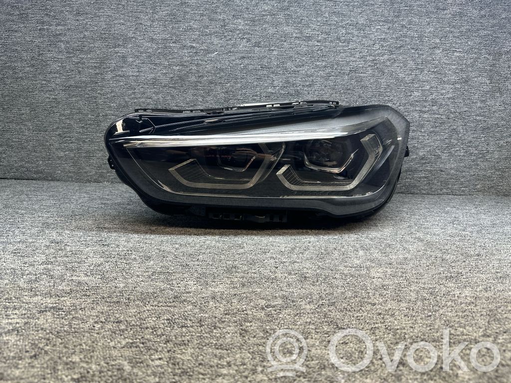 BMW X1 U11 Lampa przednia 