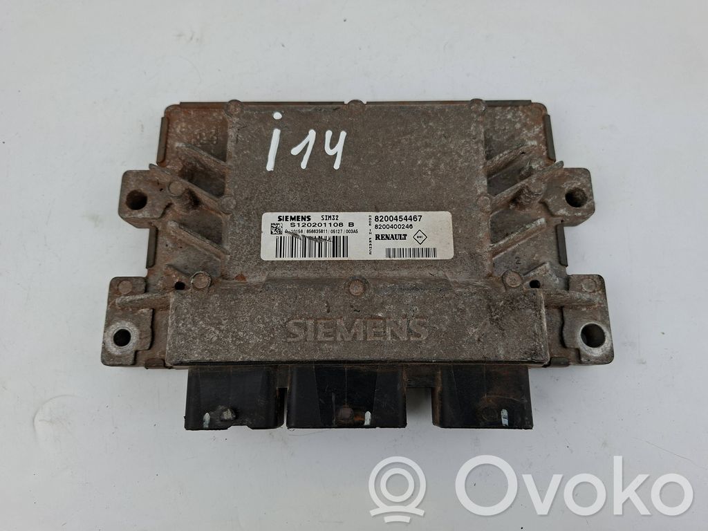 Renault Clio III Engine control unit/module 