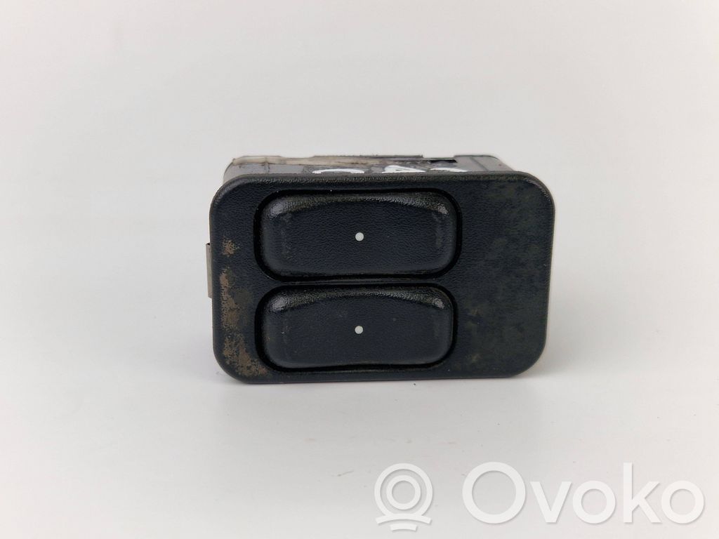 Opel Zafira A Electric window control switch 