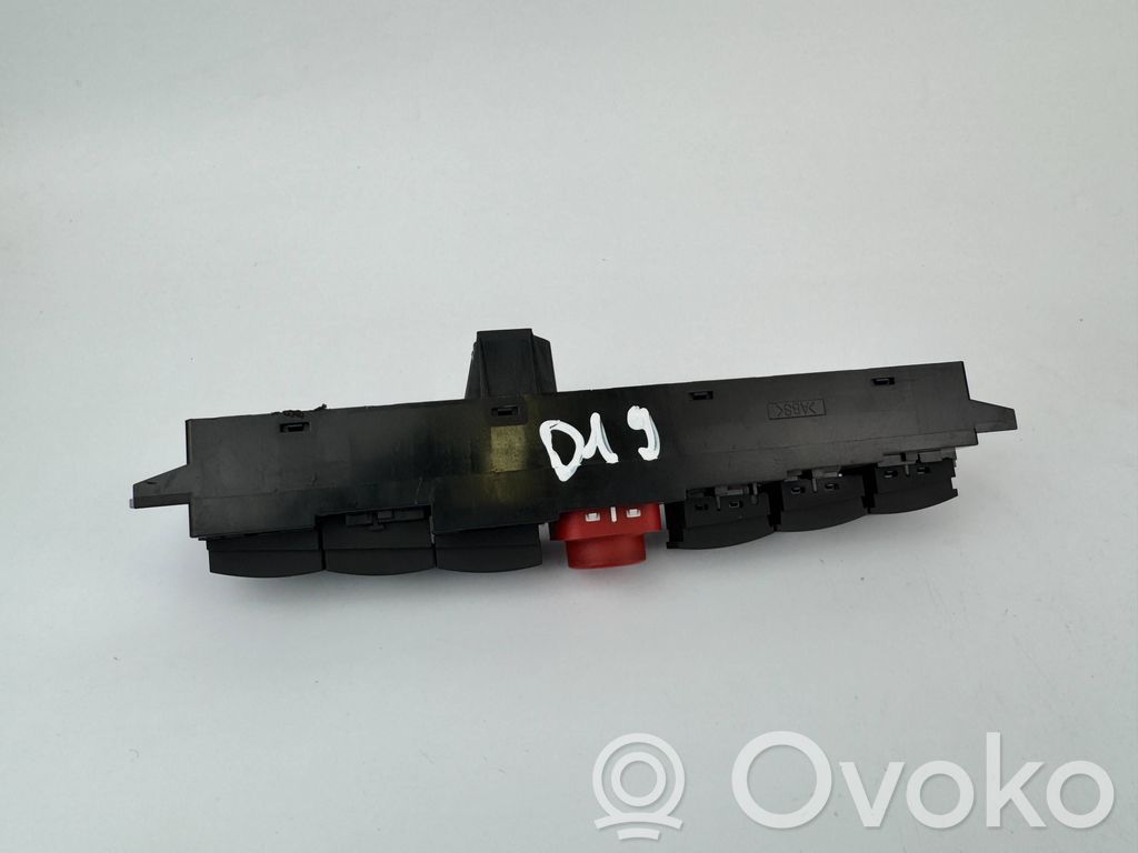 Opel Insignia A Hazard light switch 