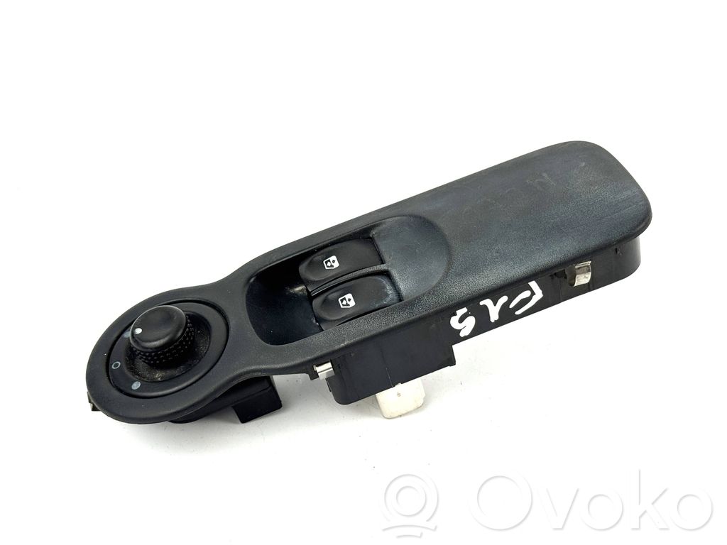 Electric window control switch   8200277630,530717