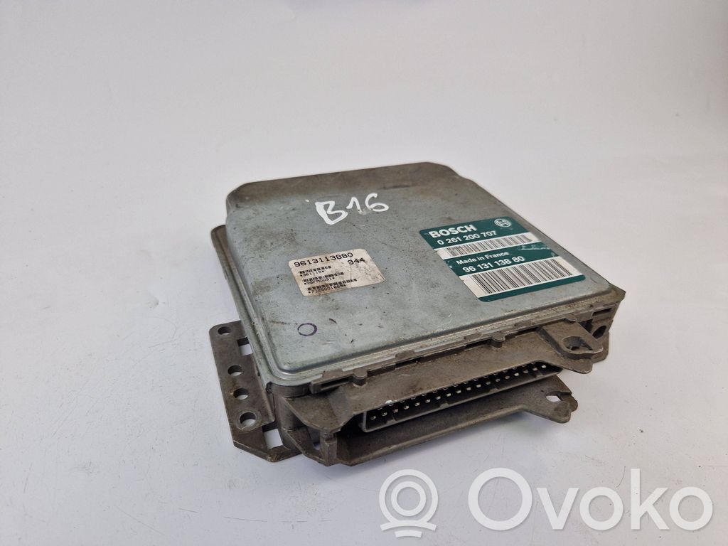 Peugeot 205 Calculateur moteur ECU 