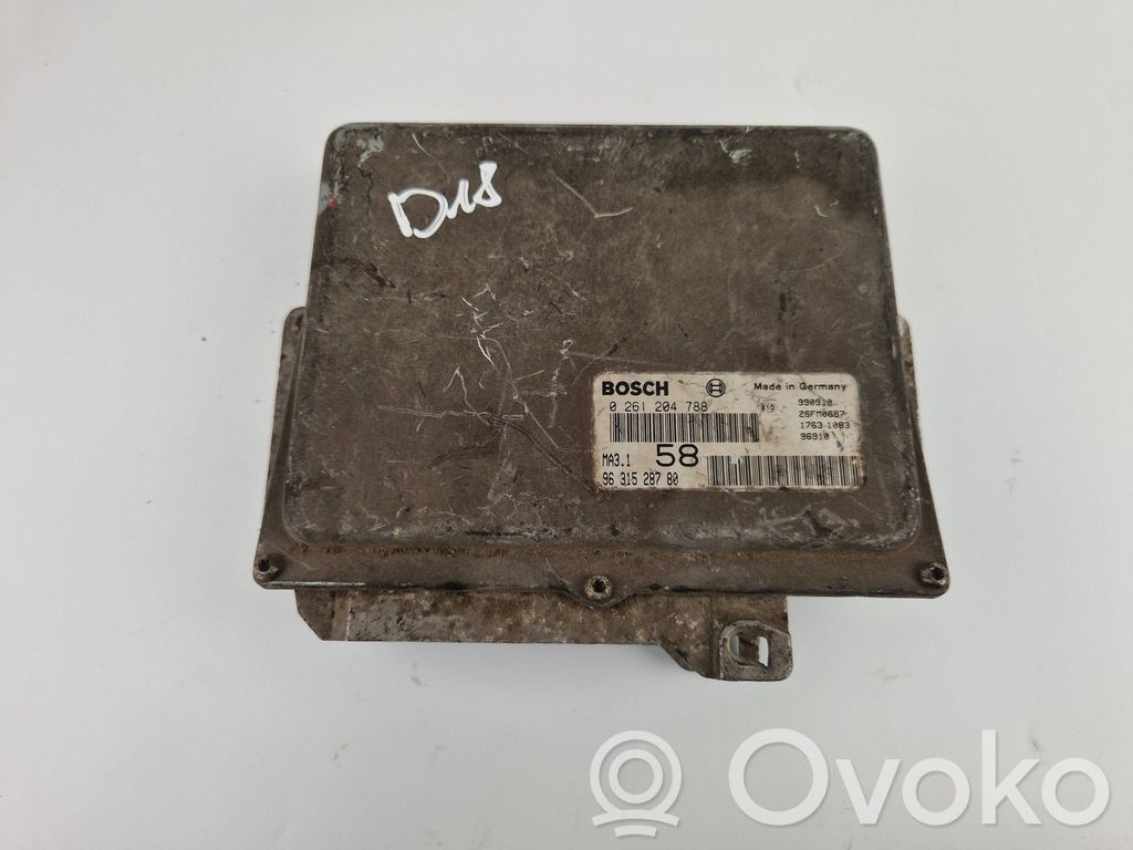 Citroen Saxo Moottorin ohjainlaite/moduuli 
