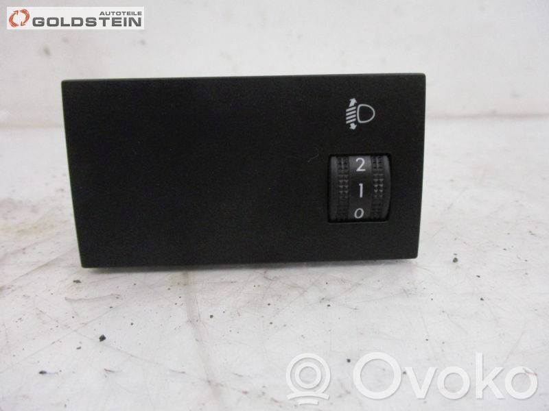 Mazda 2 Light switch 