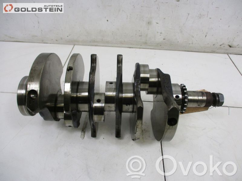Audi A4 S4 B5 8D Kloķvārpsta 
