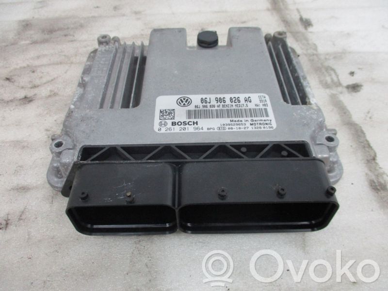 Volkswagen PASSAT B6 Engine control unit/module 