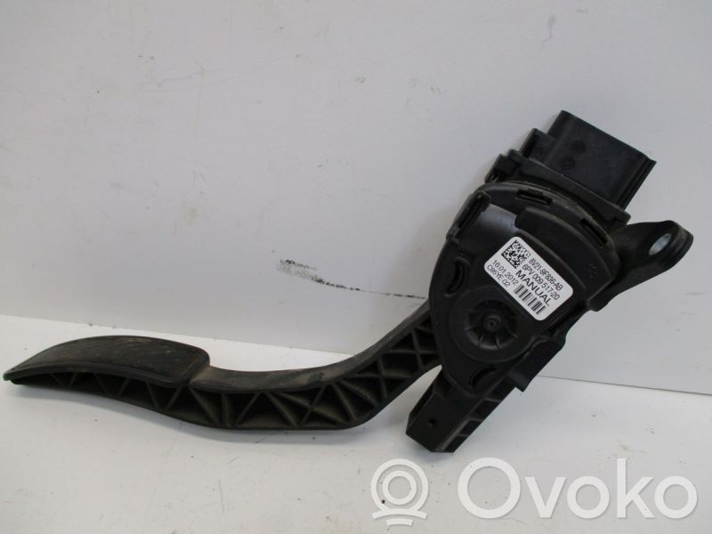 Akceleratoriaus pedalas   8V219F836AB,8V219F836AB