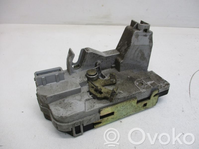 Peugeot 307 Rear door lock 