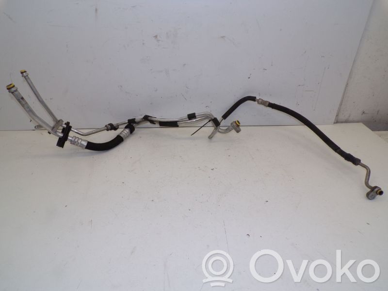 Audi A4 S4 B6 8E 8H Ilmastointilaitteen putki (A/C) 