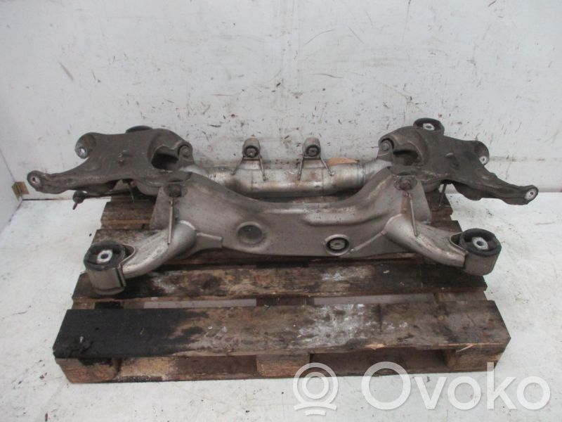 BMW 7 E65 E66 Galinis tiltas 