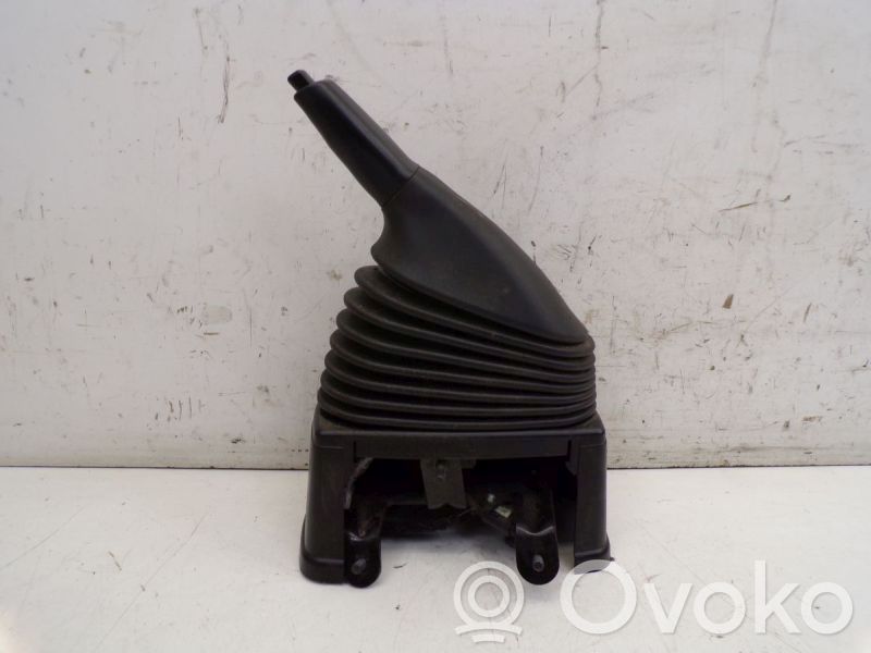 Hand brake release handle   6C112780,6C112780