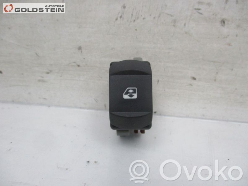 Renault Megane II Electric window control switch 
