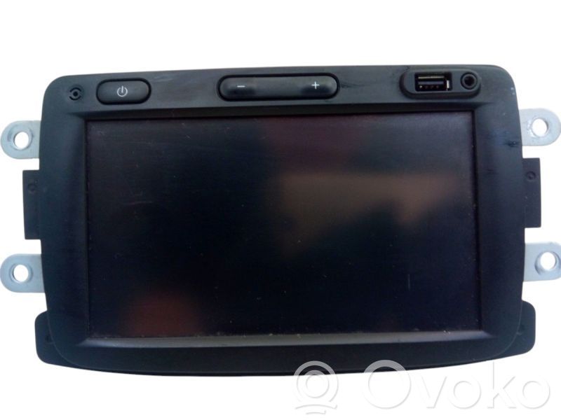 Dacia Dokker Unitate principală radio/CD/DVD/GPS 