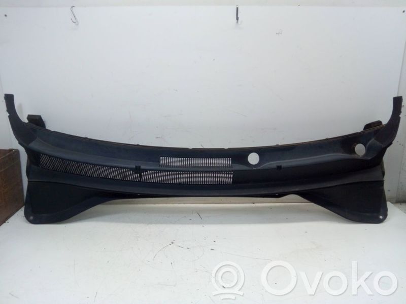 KIA Sorento Moldura del limpia 