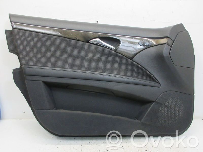 Mercedes-Benz E AMG W211 Rivestimento del pannello della portiera anteriore 